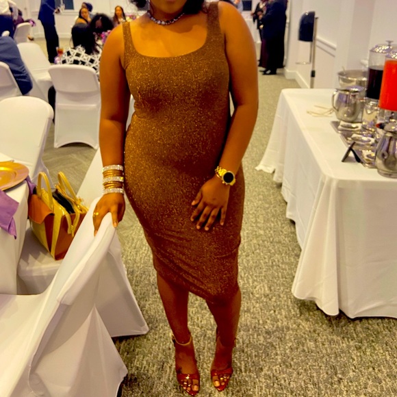 Forever 21 Dress with Gold Reflects - Picture 4 of 6